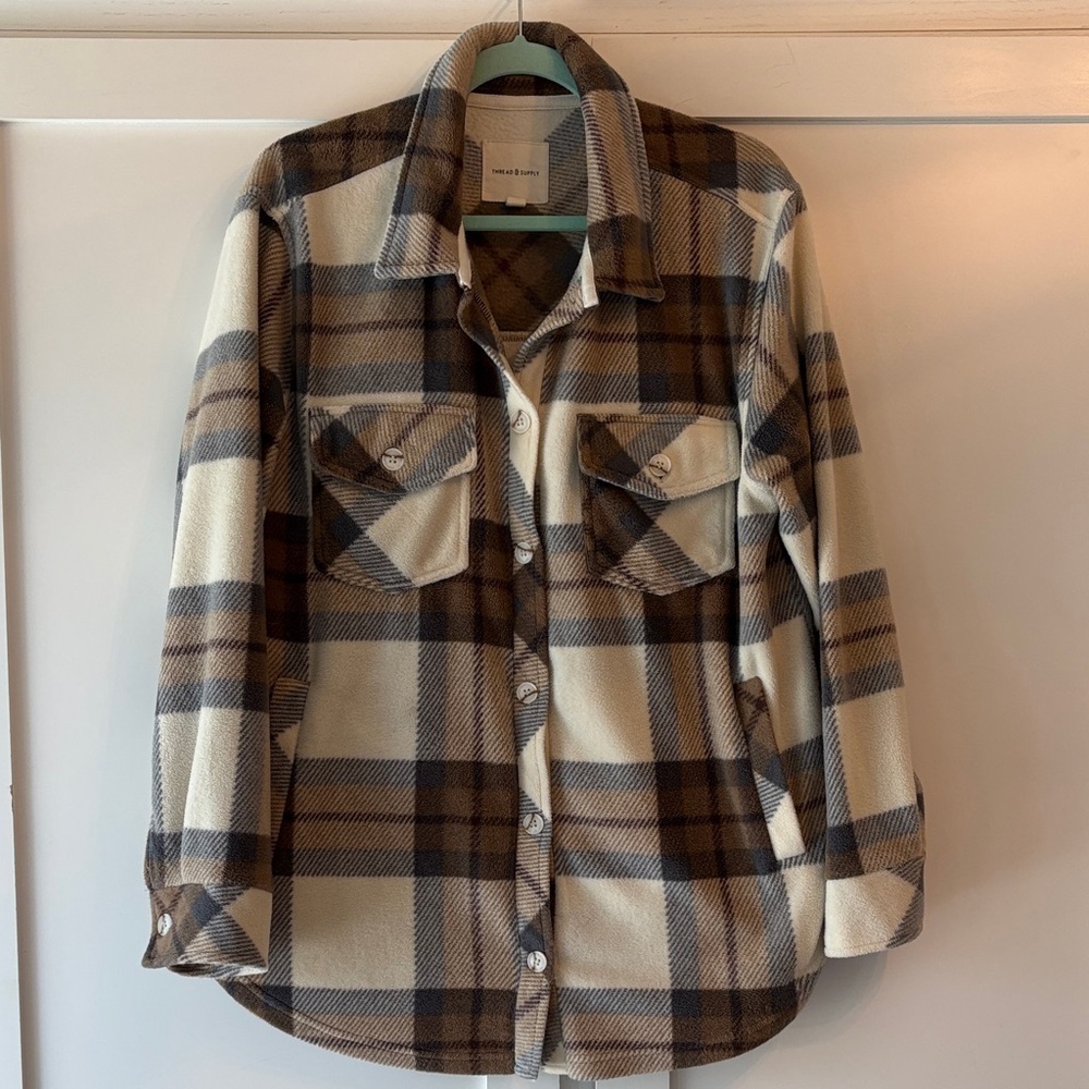 Thread & Supply Plaid Polar Fleece Shacket in Tan, Gray and Cream Women’s Size L - Picture 2 of 9